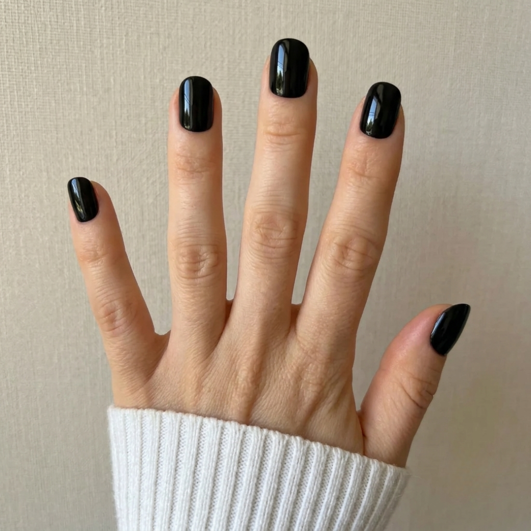 Midnight Muse Natural Extra Short Press-On Nails — Glossy Black